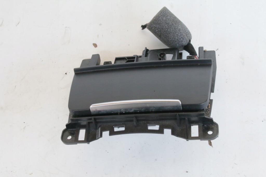 фото №1, Бардачок попільничка audi a5 a4 b8