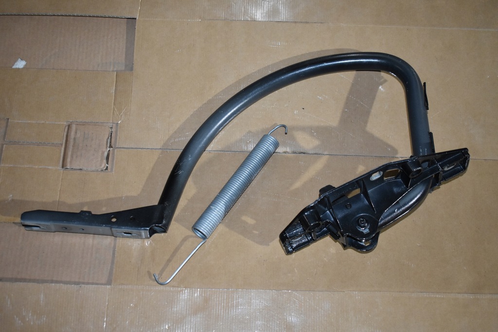 фото №1, Idealny петля крышки багажника правый mercedes w214 1