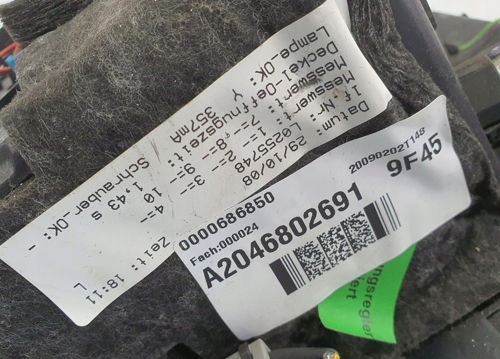 фото №8, Бардачок пасажира mercedes w204 a2046802691