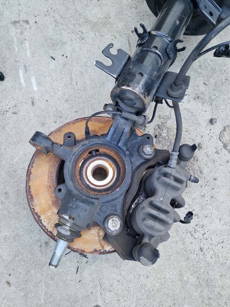 фото №6, Левая поворотный кулак ступица амортизационная стойка master iv 4 2019-