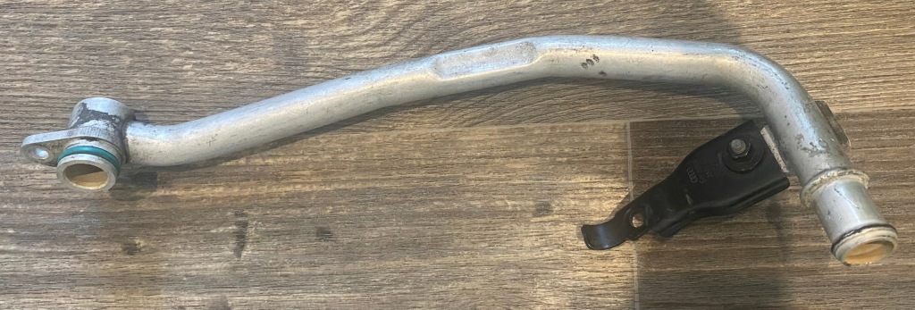 Купить Audi a4 a5 пабтрубок  шланг радиатора воды 059121075dl