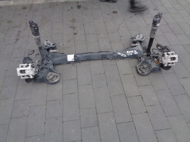фото №1, Подвеска задняя балка oś тормозные диски peugeot 208 ii 2022 rok