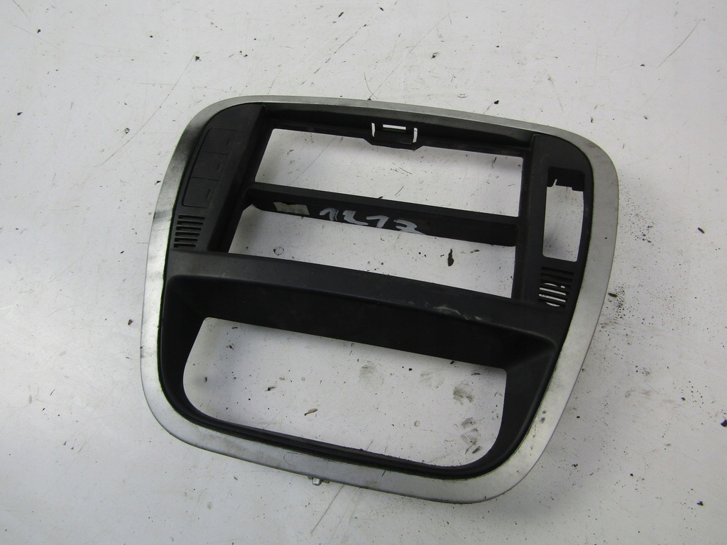 фото №1, Citroen c3 i рамка радіо навігації 05-09 5d ph2