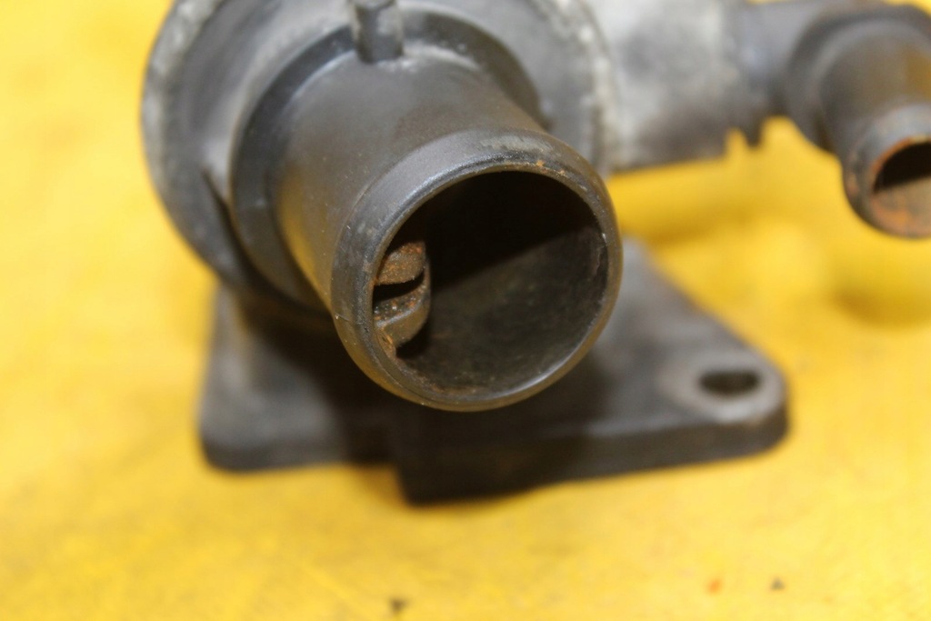 фото №10, Корпус термостата 55202373 grande punto 1.3cdti