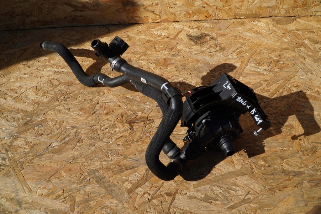 Дополнительная помпа воды 9455035 bmw x5 g05 3.0i hybrid 24r идеальное состояние с Разборки