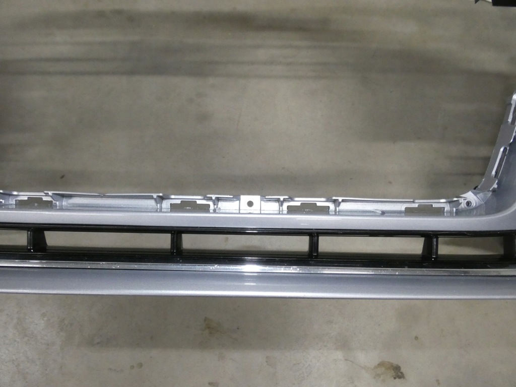 фото №8, Audi оригинальный номер 4g0807437s бампер