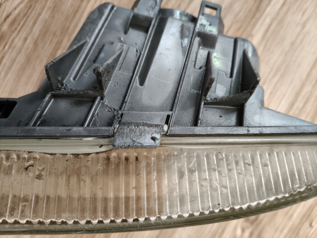 фото №10, Opel omega a противотуманная фара левый 90-94