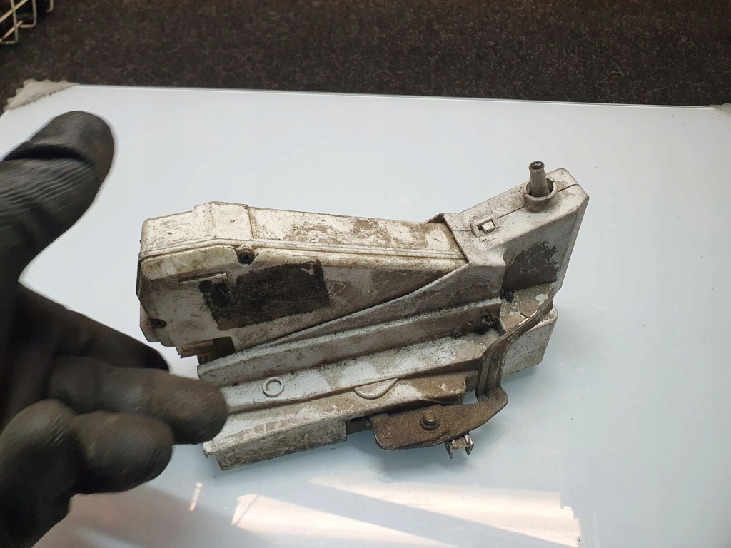 фото №9, Ford galaxy 1999 замок двері задніх