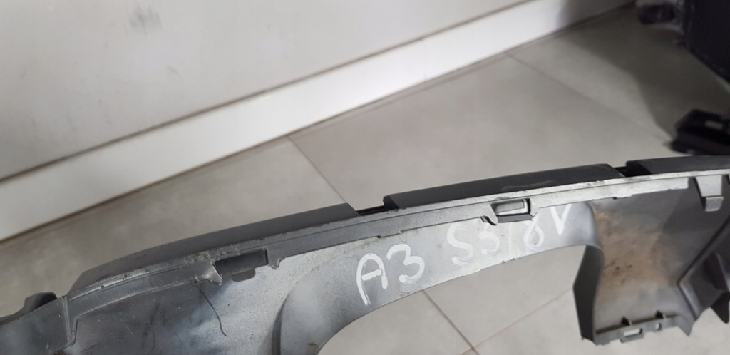 фото №9, Audi a3 s3 8v3 lift 16- спойлер диффузор задняя 8v3807521t