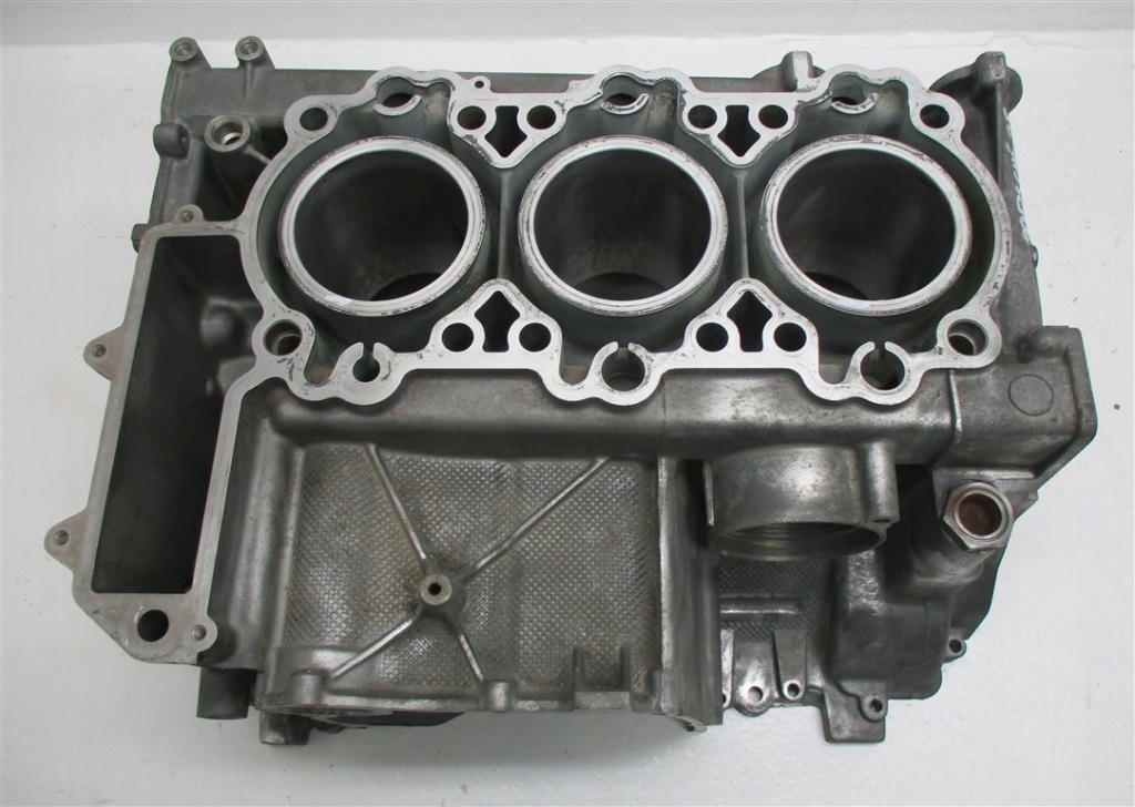Блок porsche boxster 986 2.5 m96.20 9961011280r Недорого