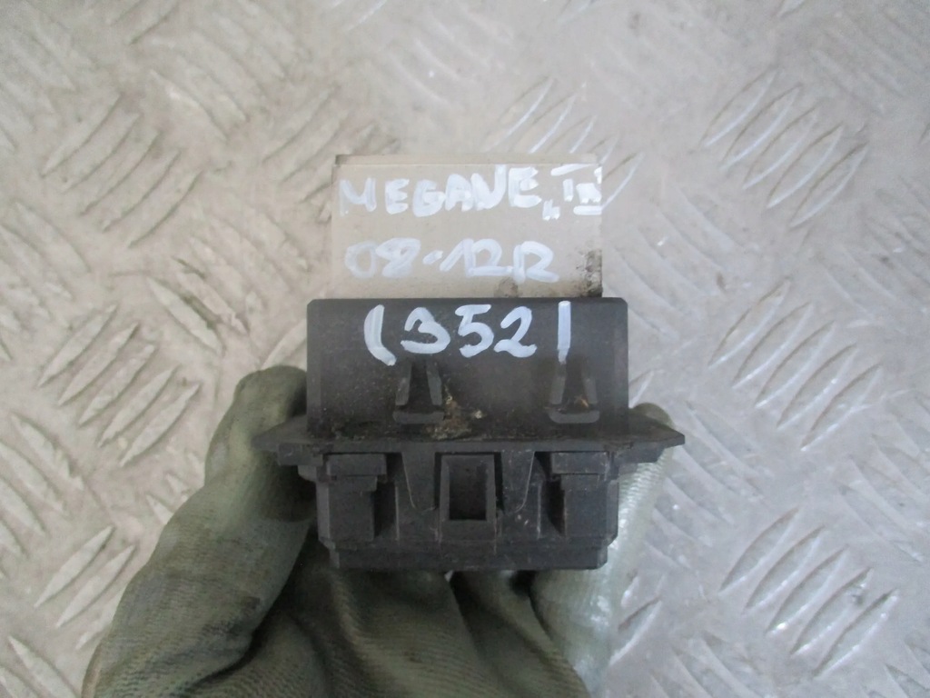 фото №4, Резистор вентилятор renault megane iii 08-12r. hb 5d