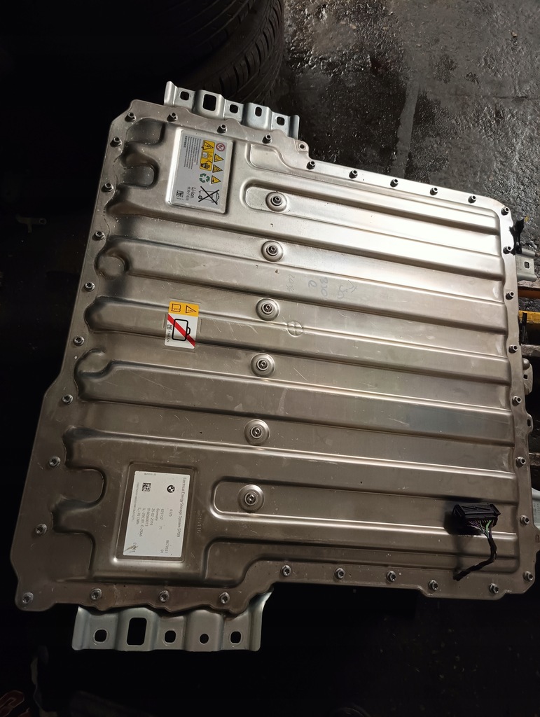 фото №5, Bmw f30 330e гибрид 8677631 аккумулятор аккумулятор 26ah sp09