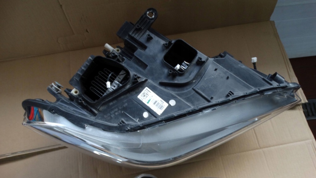 Фара правый перед 7472220 bmw x1 f48 full led Недорого