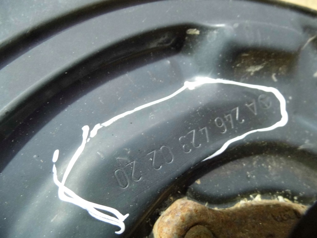 W246 w176 w156 w117 11-18' поворотний кулак правий задній Київ