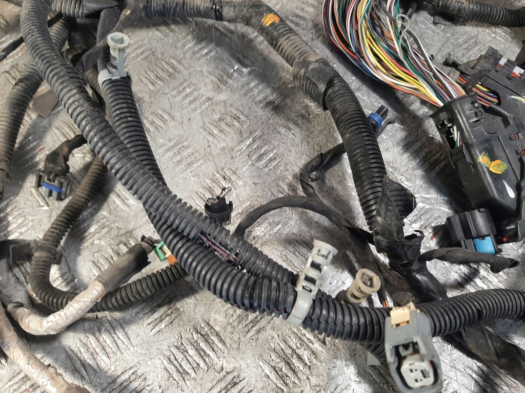 фото №6, Chevrolet silverado 5.3 12r жгут отсек двигателя