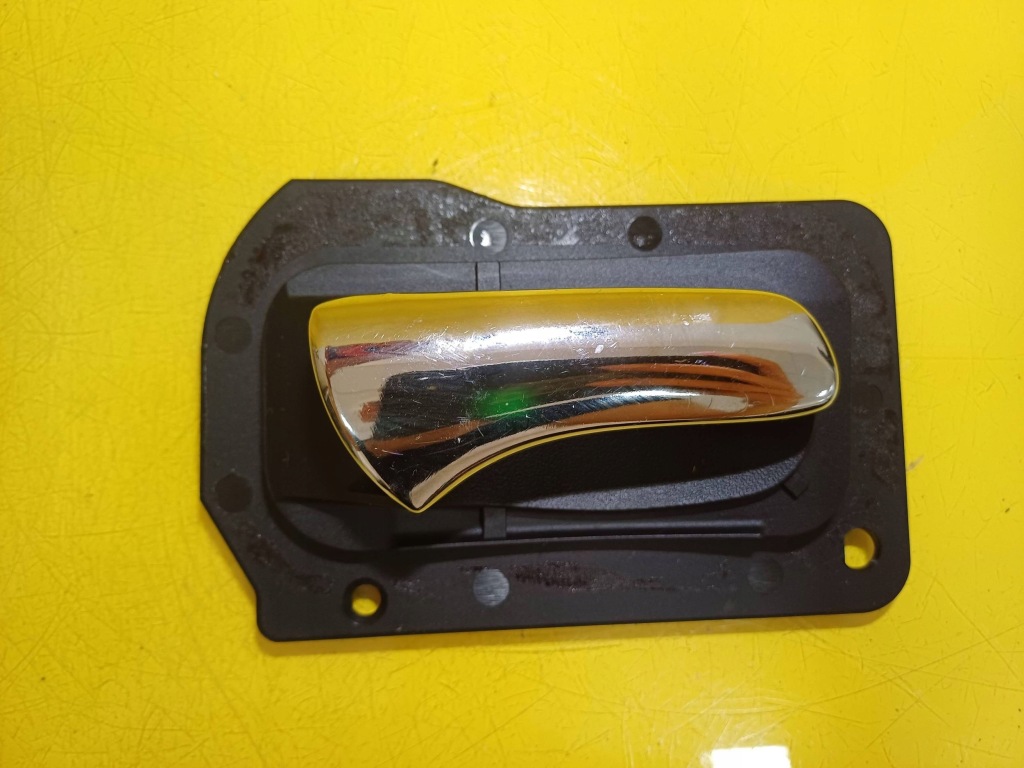 Купить Ручка внутренняя дверь правый перед opel vectra b 09134968 nr54