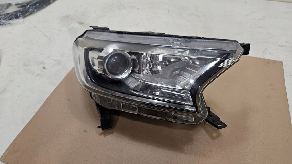 фото №3, Лампа перед передняя правая ford ranger 5 v lift линза