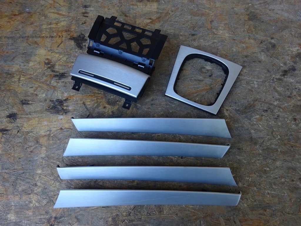 фото №1, Audi a3 8p 8p4 5d sportback накладки декори двері рамка dsg s-line