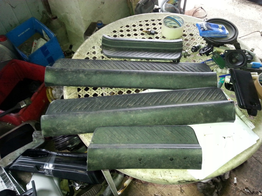 Купить Mazda 3 03-09 - накладка порог левый  правый  перед задняя