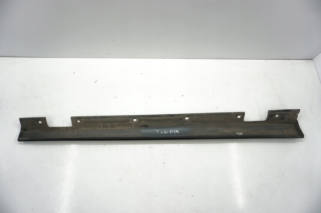 фото №8, Mercedes w246 молдинг порог левая 191