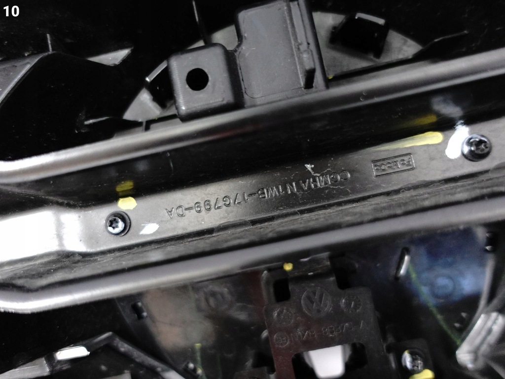 фото №11, Vw amarok ii 2 v6 n1xb 2hj 22- решётка радиатора решётка радиатора решётка эмблема w бампер перед