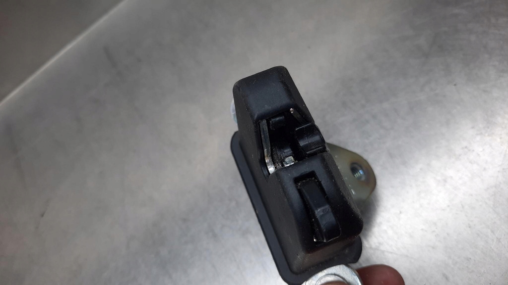 фото №6, Замок задний крышки 1z5827501e skoda octavia ii hb