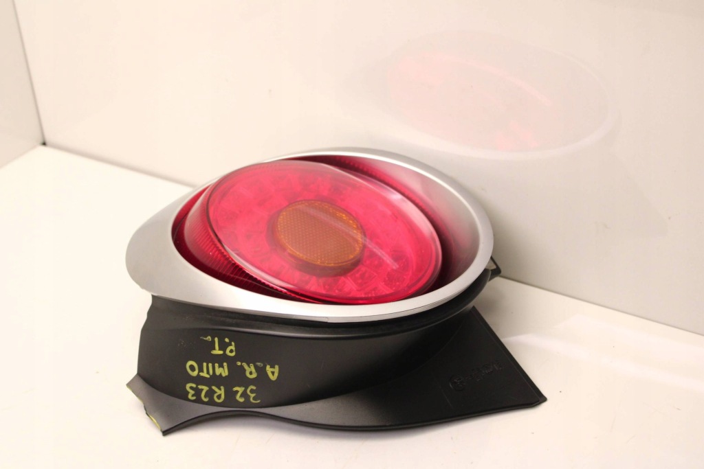 фото №4, Alfa romeo mito 08r- лампа права задня задня правий