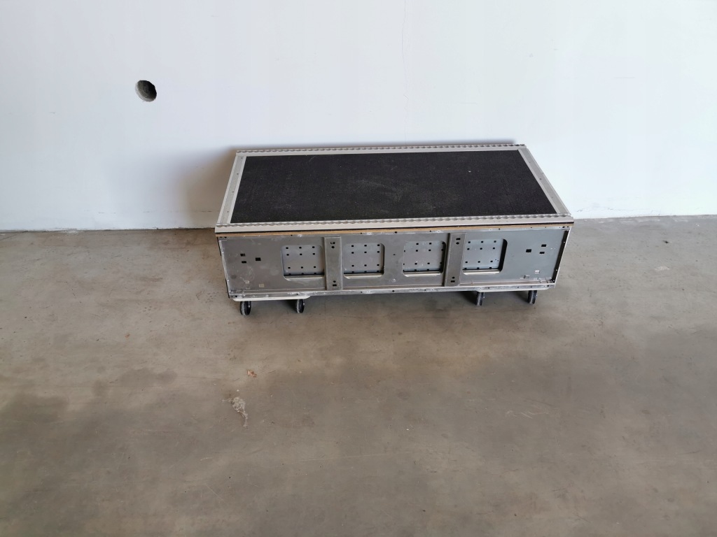 Шухляда нижня підлогова do автобус автомобіля regał автомобільний сервісний Київ