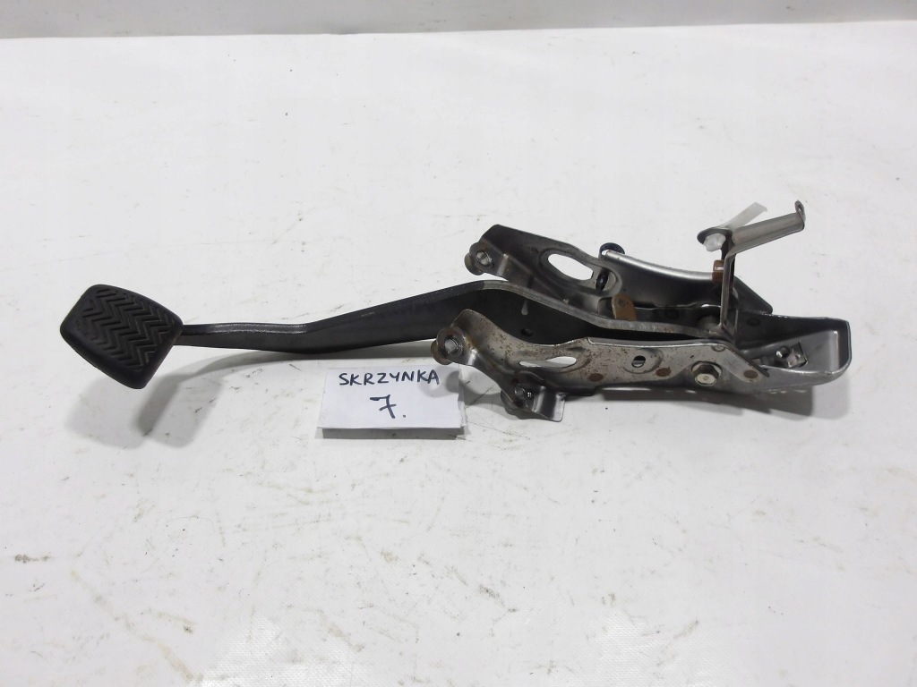 Купить Педаль сцепления toyota avensis t27 европа