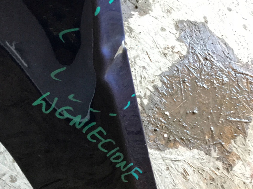 Tesla model y 20-25 крило правий перед 1493472c Недорого