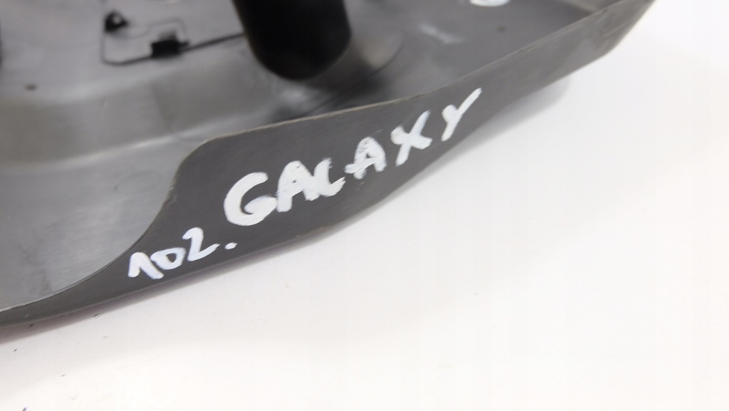 фото №12, Ford galaxy 1.9 крышка защита двигателя 7m3103925b