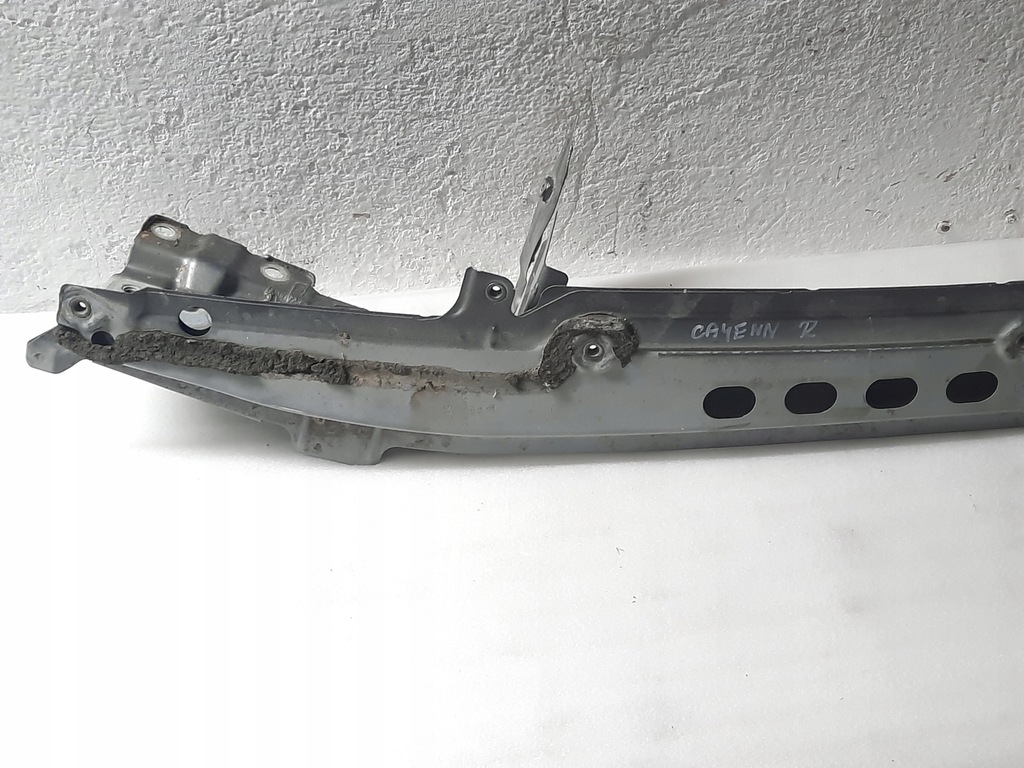 фото №5, Porsche cayenne 7l5 lift підкрилок правий кронштейн