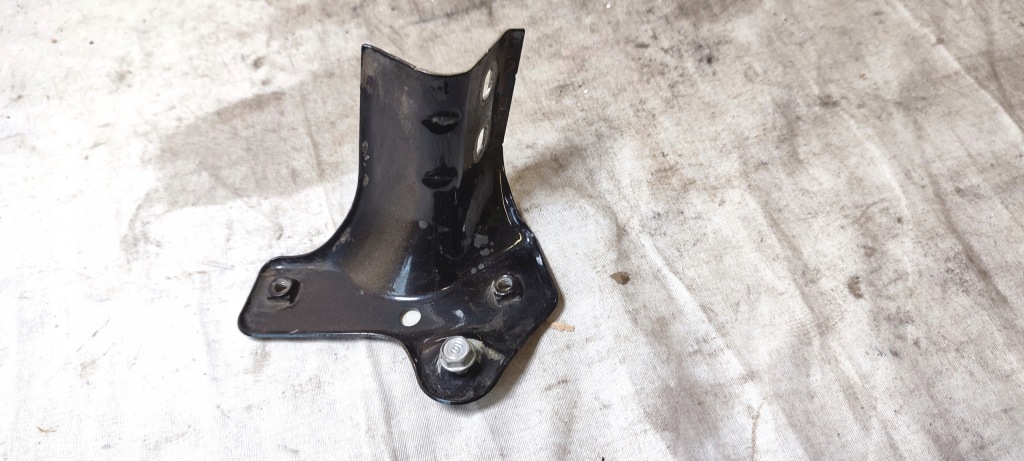 фото №1, Fabia ii romster кронштейн кронштейн крила правий 10r 9910