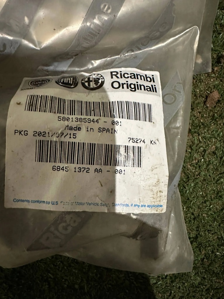 Купити З'єднувач клапана egr колектор випускний -