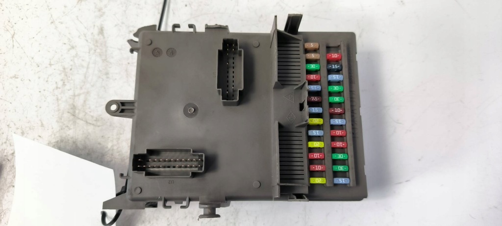 Коробка предохранителей 8200004201e renault laguna 1 рестайлинг Доставка
