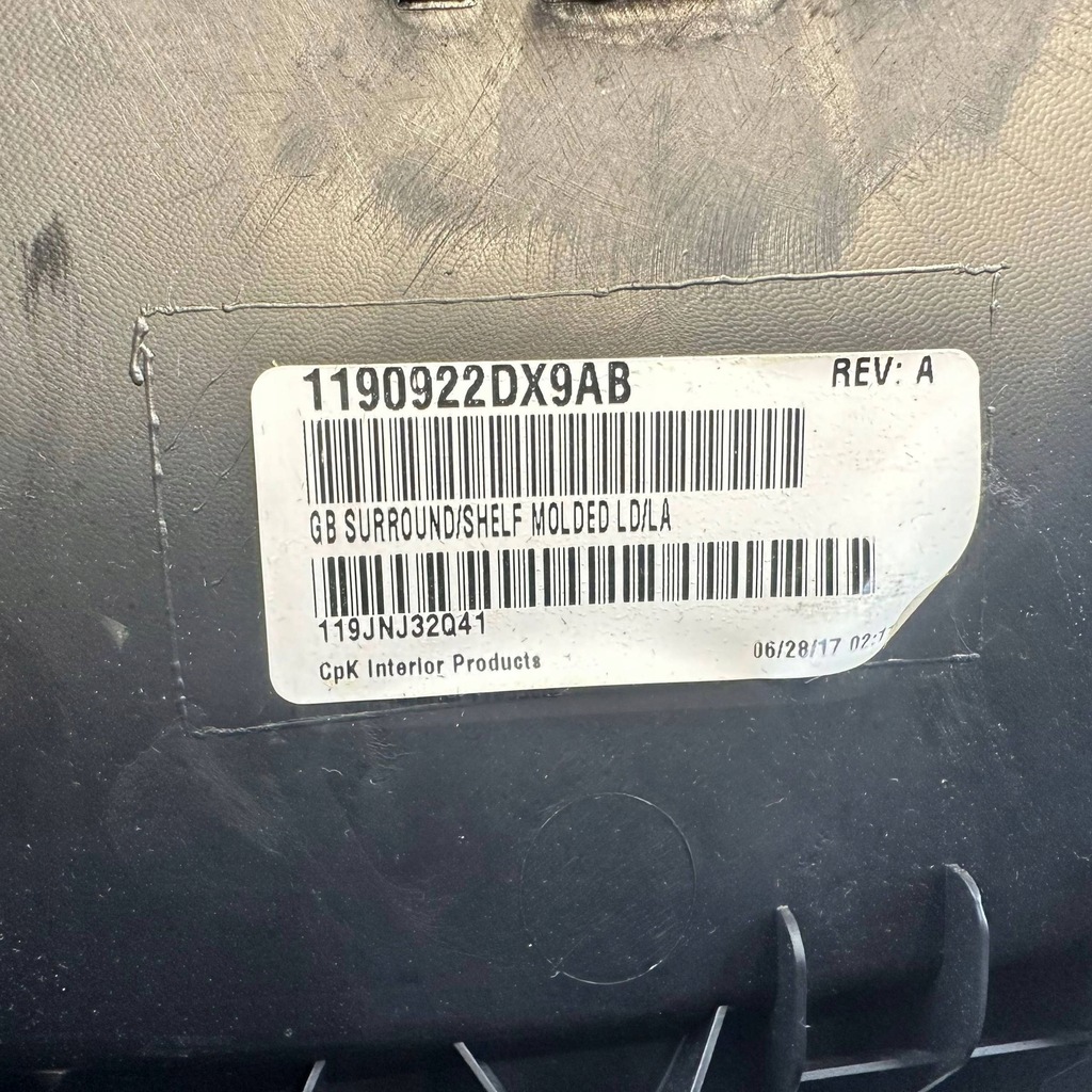 фото №9, Dodge charger 2017 бардачки, полиця