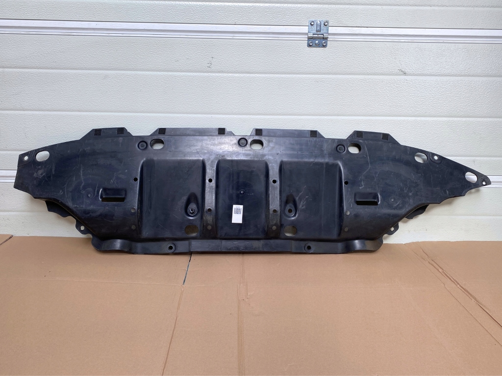 фото №1, Hyundai kona спойлер молдинг накладка плита бампера pod бампер задняя