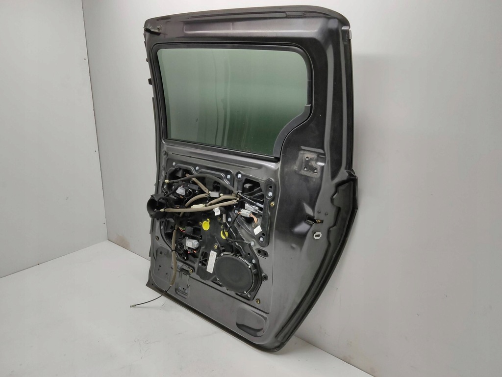 фото №8, 2018 chrysler pacifica дверь задние