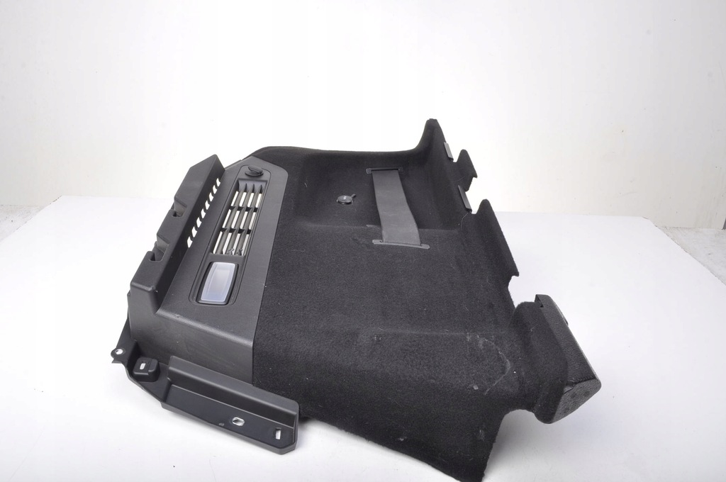 фото №7, Maserati levante sq4 обшивка багажника правый 19r