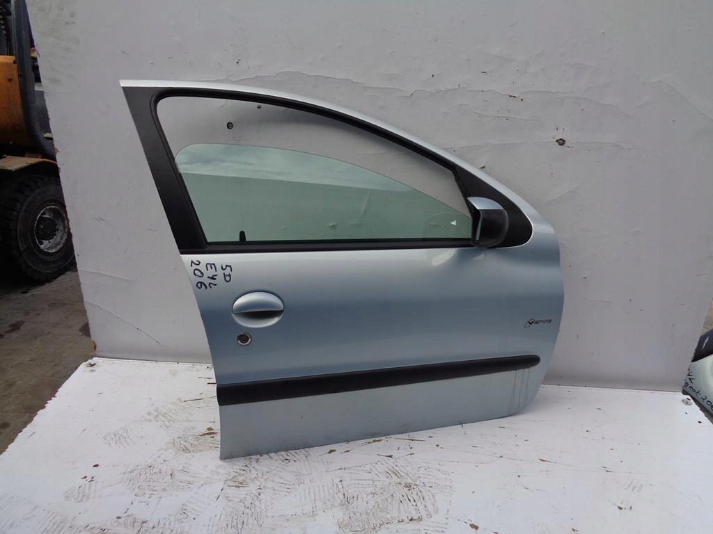 фото №1, Дверь правый перед peugeot 206 eyl