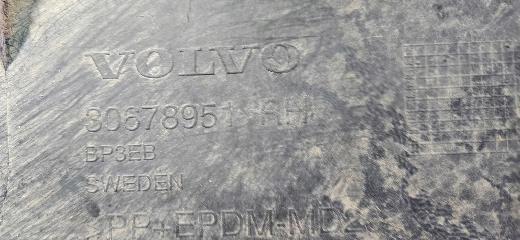 фото №8, Dół бампера спойлер уголок bok volvo xc90 2007020015 перед правый orginał