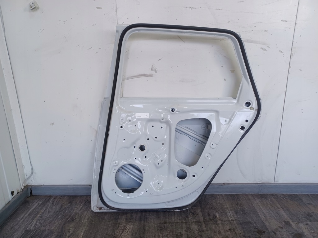 фото №13, Дверь ---- audi a4 b9 lift 2019- kombi ---- задние правое