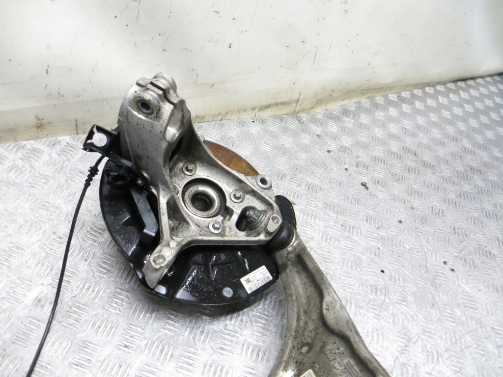 Mercedes w177 1.3b поворотний кулак ліва перед 17- Доставка