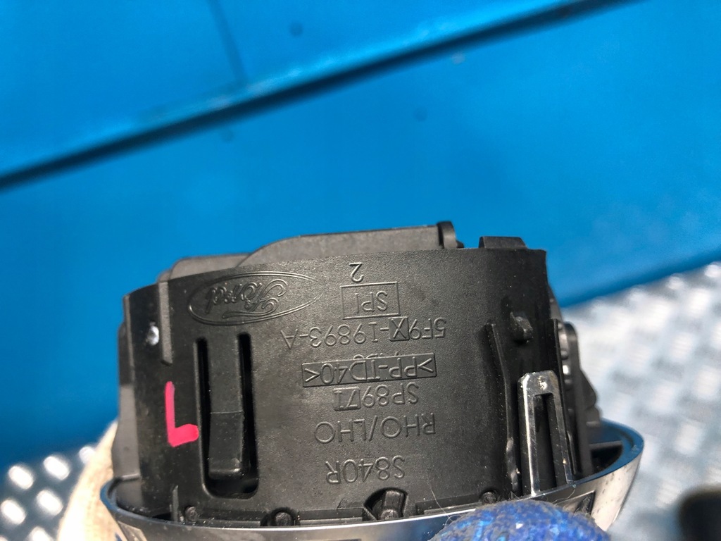 фото №3, Ford freestyle ліва решітка обдув