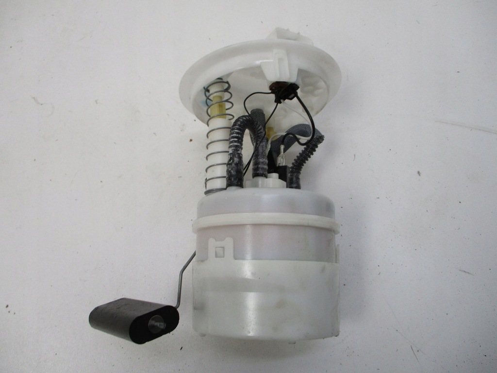 фото №1, Насос пального renault clio v 172021210r