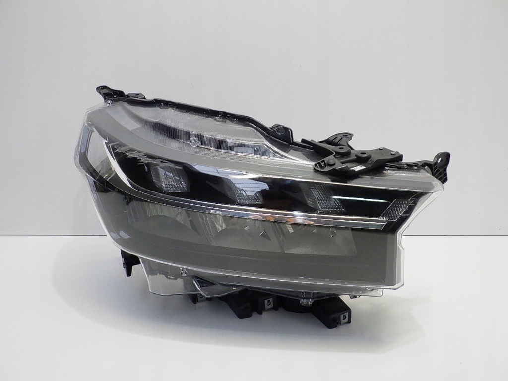 фото №1, Sx4 s cross ii 22 лампа правый перед full led