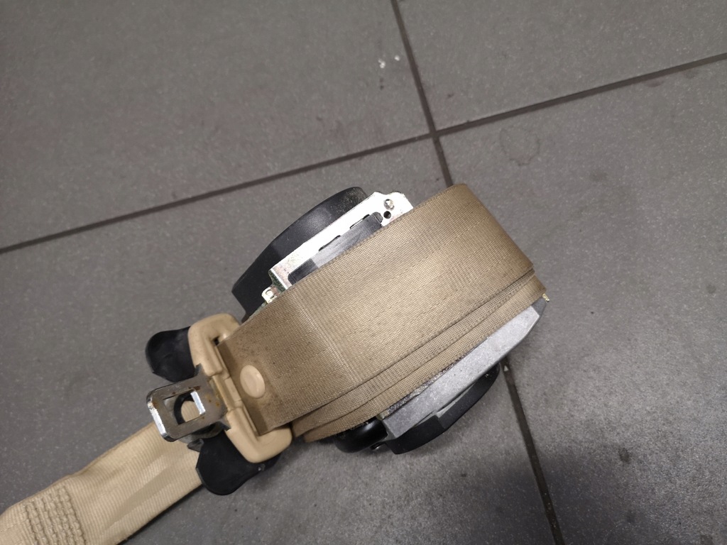 фото №4, Pas безпеки правий vw touareg 7l0857706e