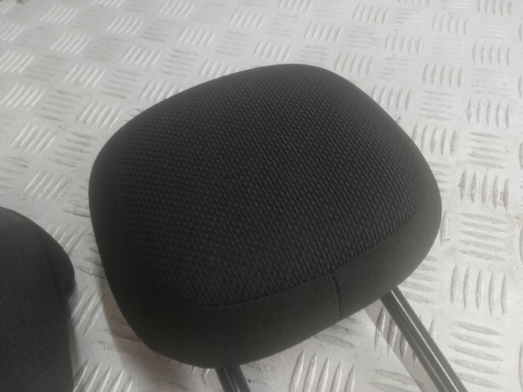 фото №2, Smart forfour ii w453 підголівник задня