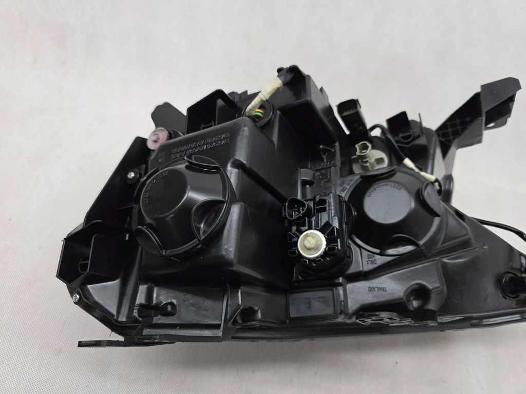 фото №14, Ford ranger v lift лампа перед права лінза europa eb3b-13w029-pm