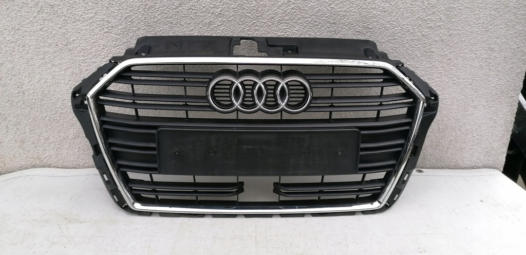фото №1, Audi a3 lift s-line решётка радиатора решётка радиатора 8v3853651ab 16-20r.